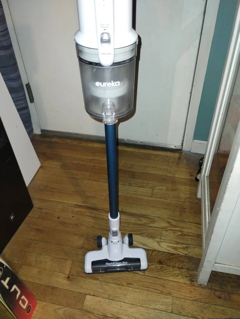 Eurica Stick vacuum