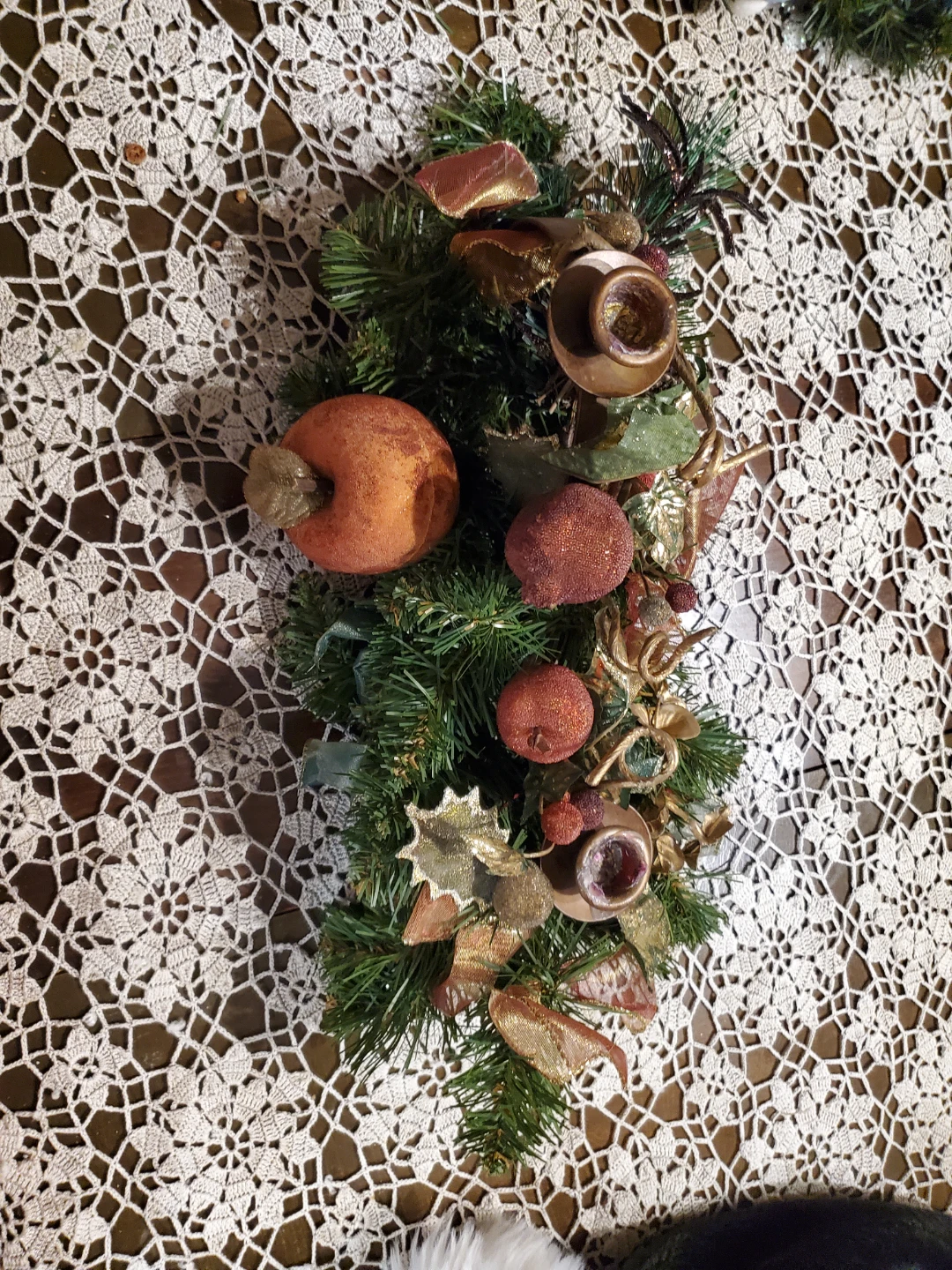 Wreath table center piece with candle holders - photo 2