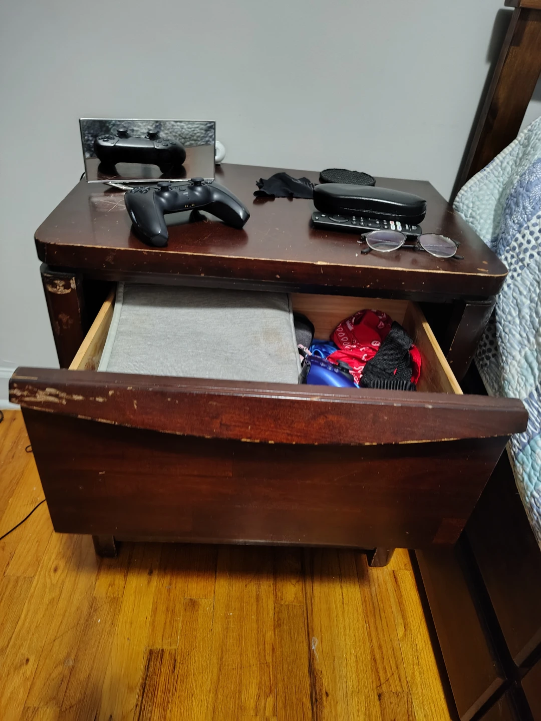 Night Stand-Small 1 Drawer Dresser - photo 4