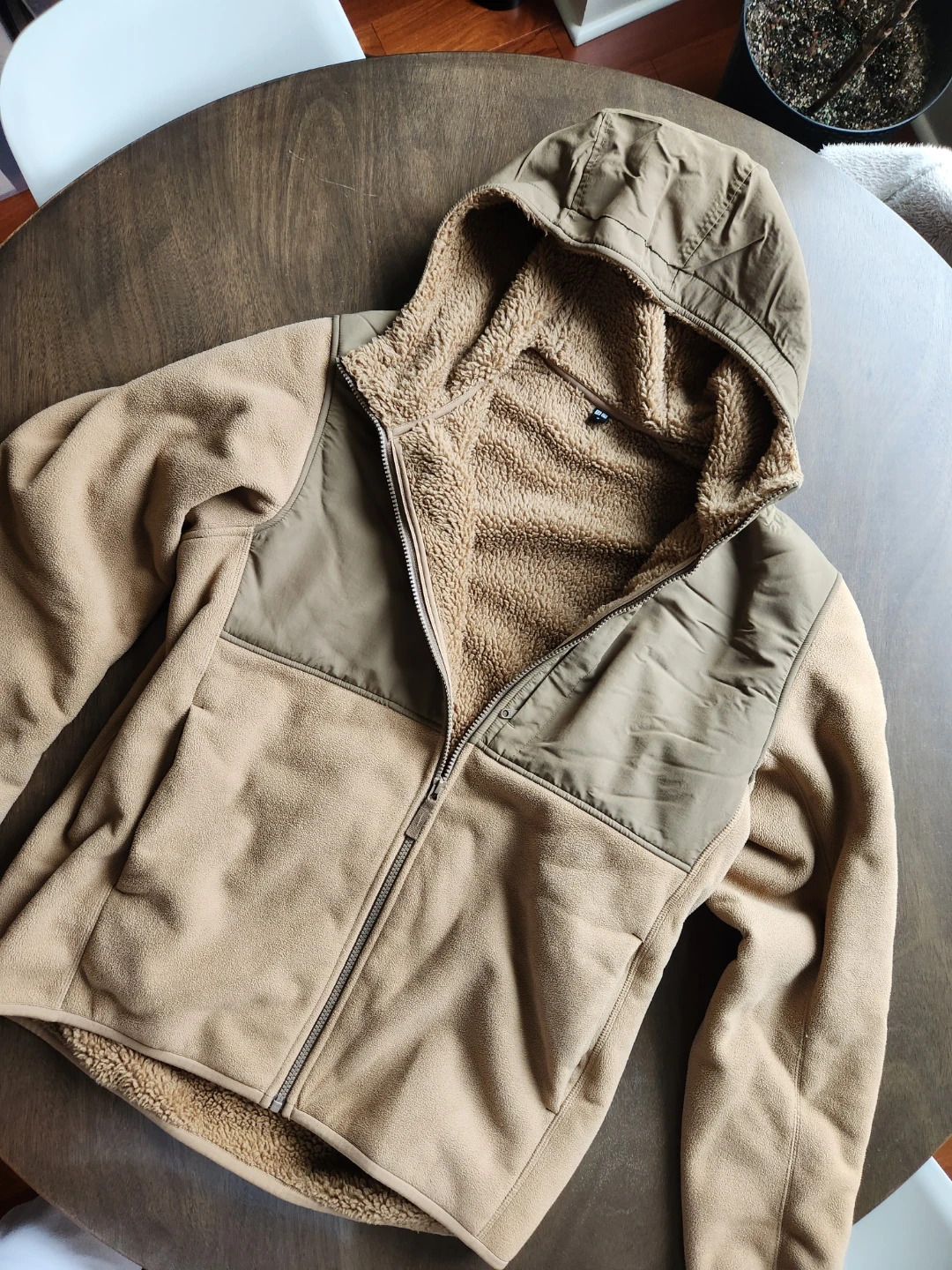Uniqlo Fleece Lined Hoodie - Size M (Men)