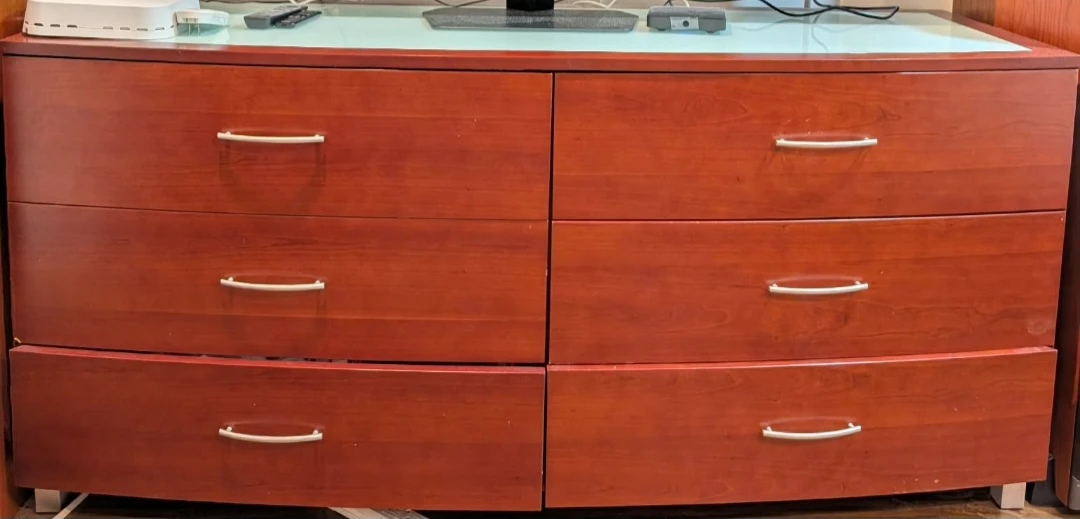 Wood Dresser with 6 Drawers - photo 3
