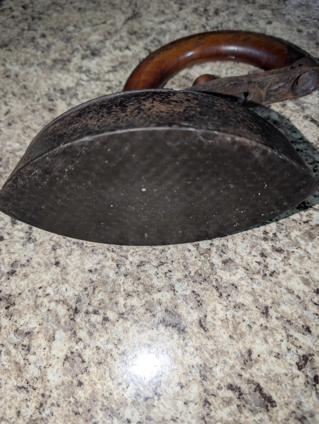 Antique Guelph Canada Sad Iron - photo 3