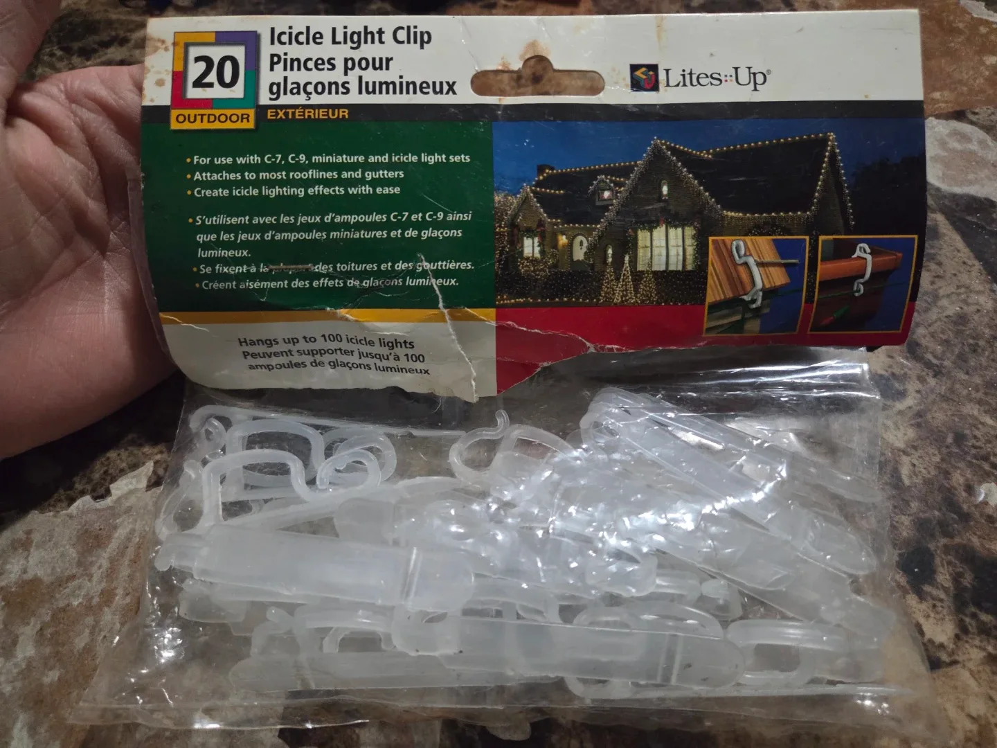 Brand New 20 Lites Up Icicle Light Clips For Gutters