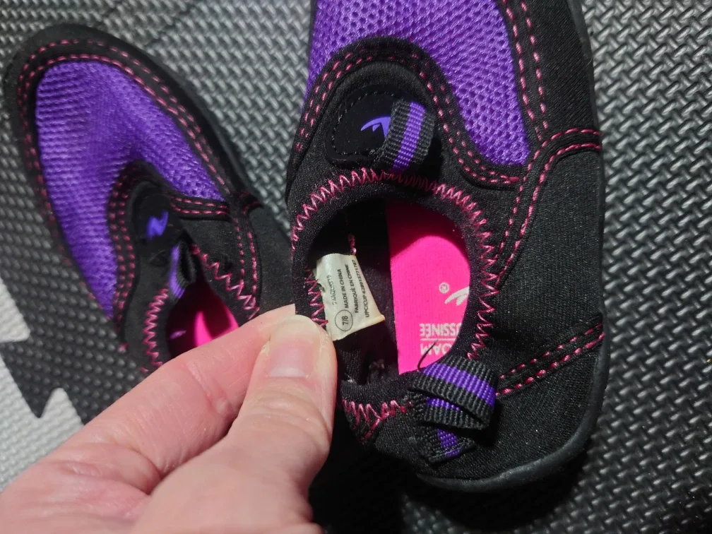 Kids' Converse & Water Shoes - Size 4-7 image indicator(4)