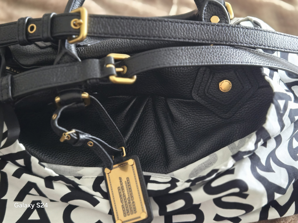 Marc Jacobs Black Leather Handbag - photo 2