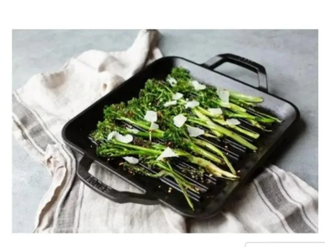 Lodge Chef Collection 11 Inch Square Grill Pan #Cleanout image indicator(4)