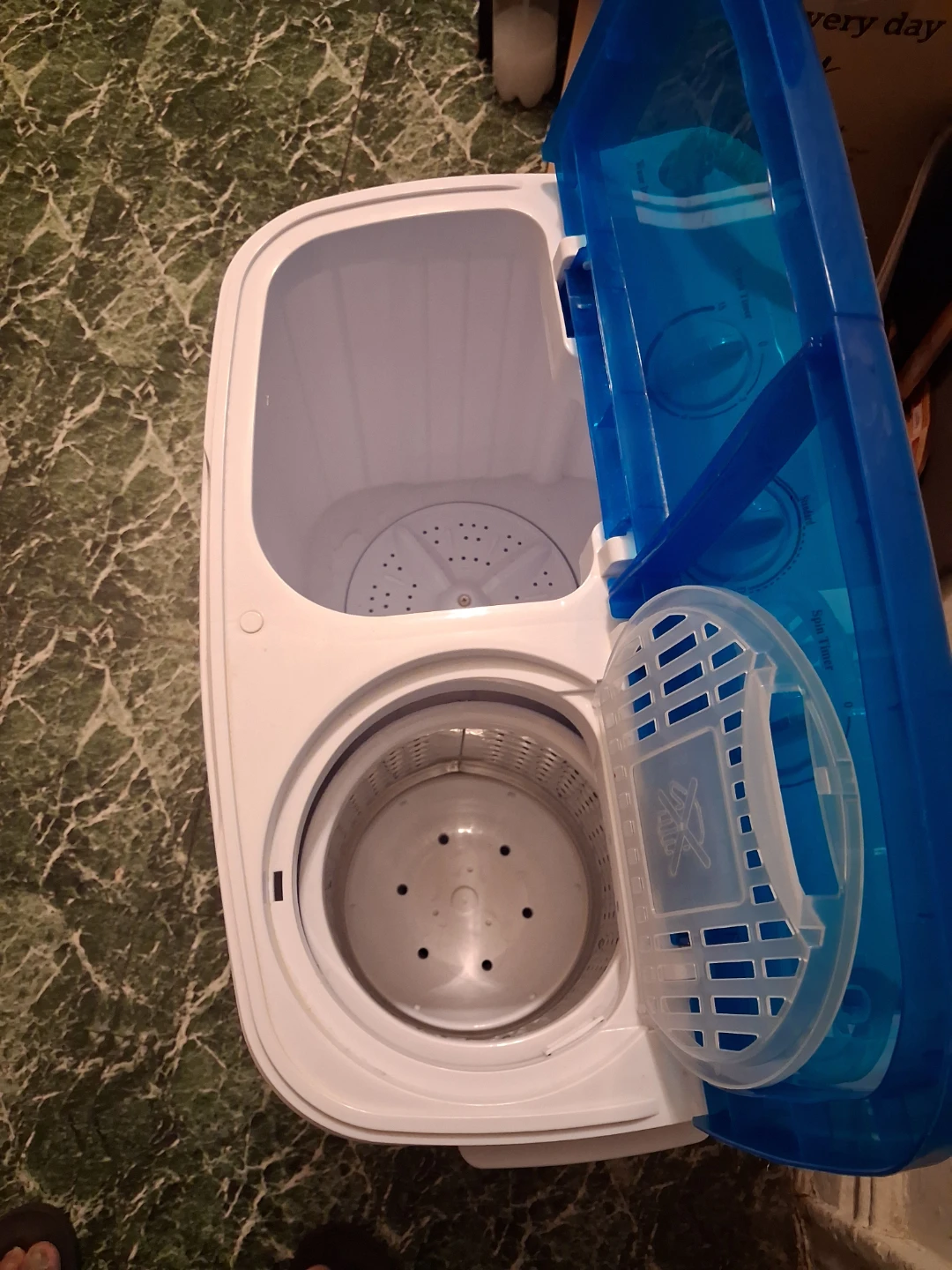 Portable Washing Machine - Compact & Convenient