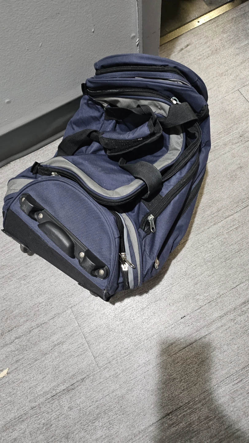 Safestart Rolling Duffel Bag - photo 4