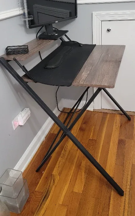 Computer Desk - Compact and Sturdy image indicator(2)