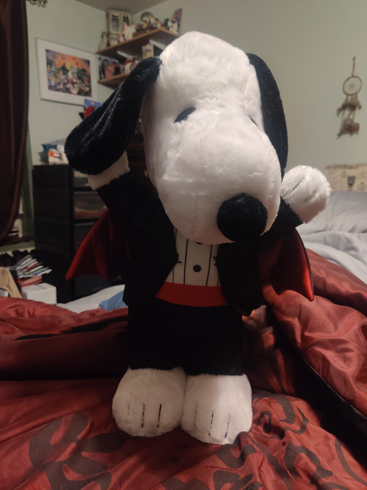Snoopy Vampire Plush Toy - photo 3