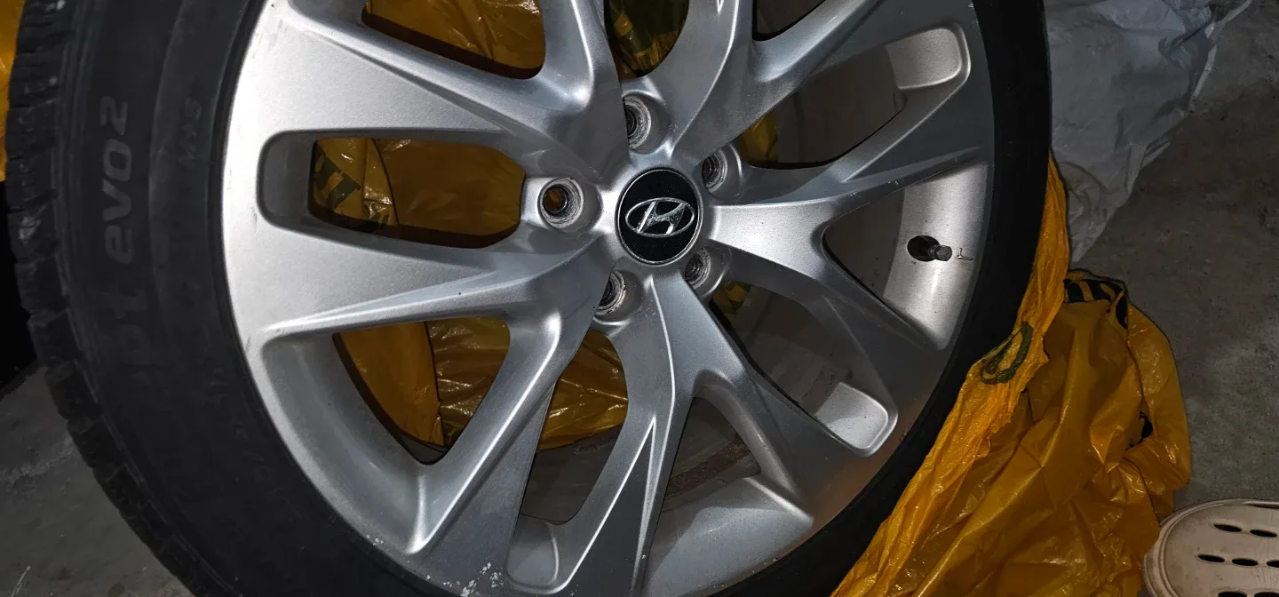 Rims and Winter Tires 235/45/18 Hankook