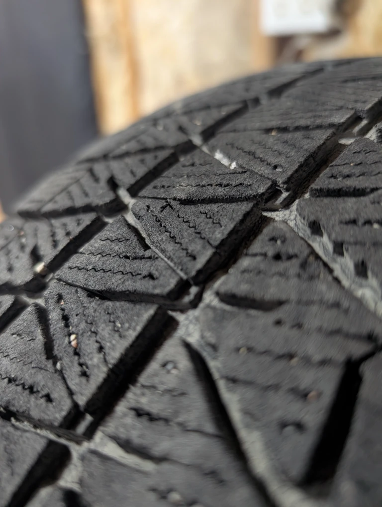 (4)-215/60R16 Winter Tires/Rims Off 2016 Chevrolet Cruze 5x105 - photo 4