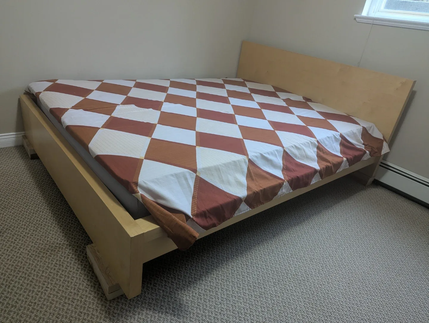 Bed with mattresses image indicator(2)