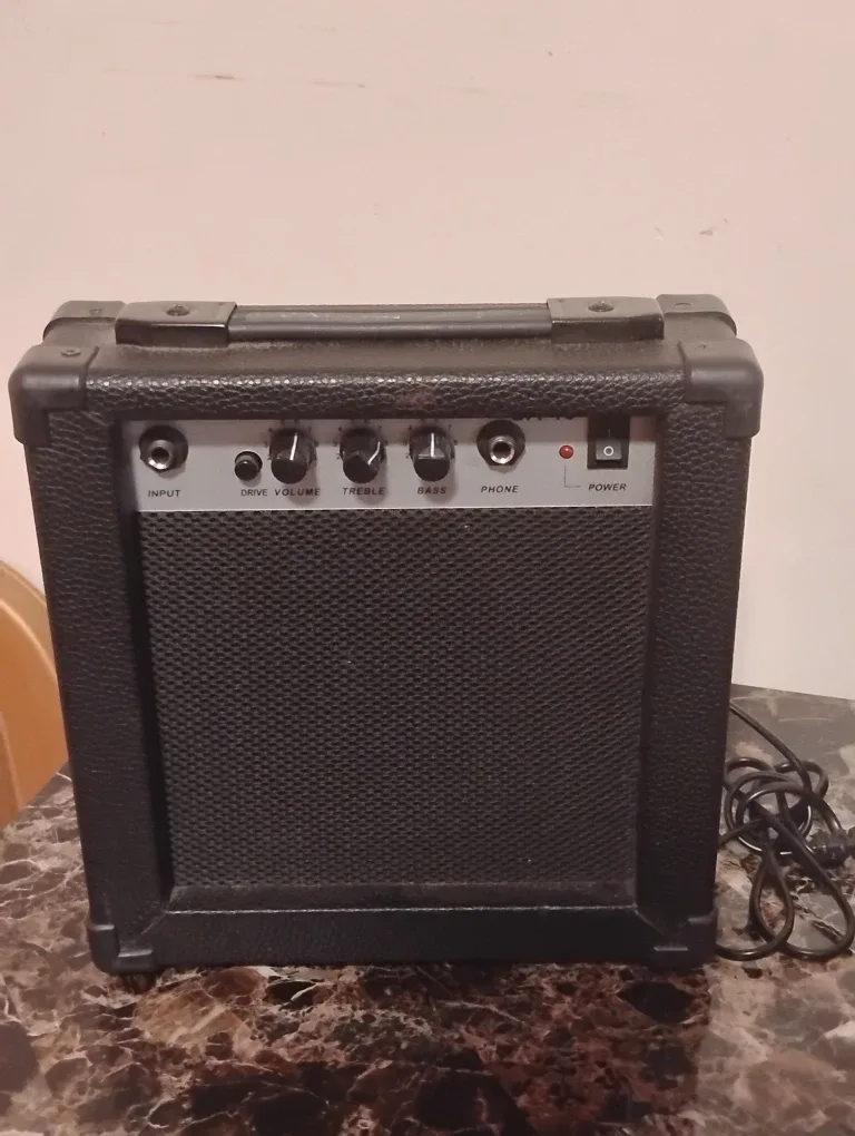 Guitar Amplifier