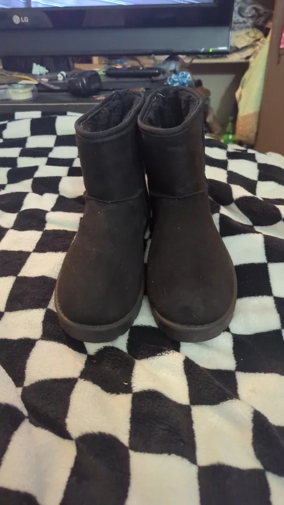Brand New Women's Winter Boots Size 7