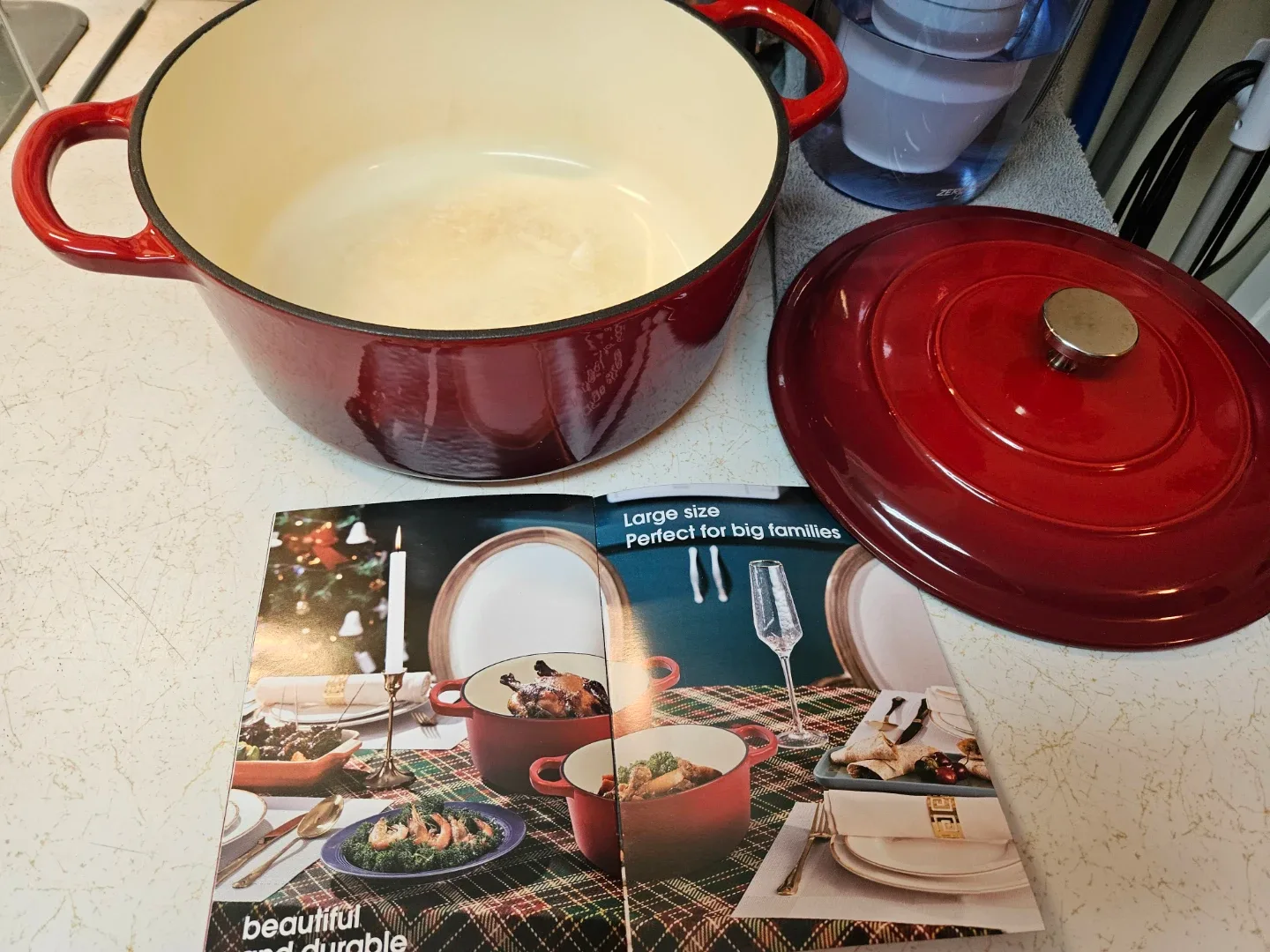 Kutime Cast Iron Dutch Oven - 6 Quarts image indicator(8)