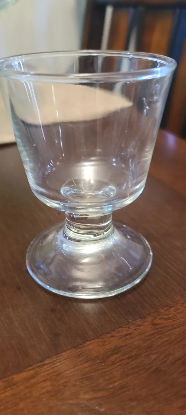 Set of 12 Vintage Dessert Glasses image indicator(7)