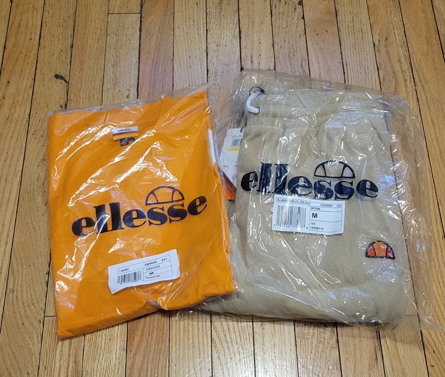 New Ellesse Orange and BrownT-Shirt and pants - Size M
