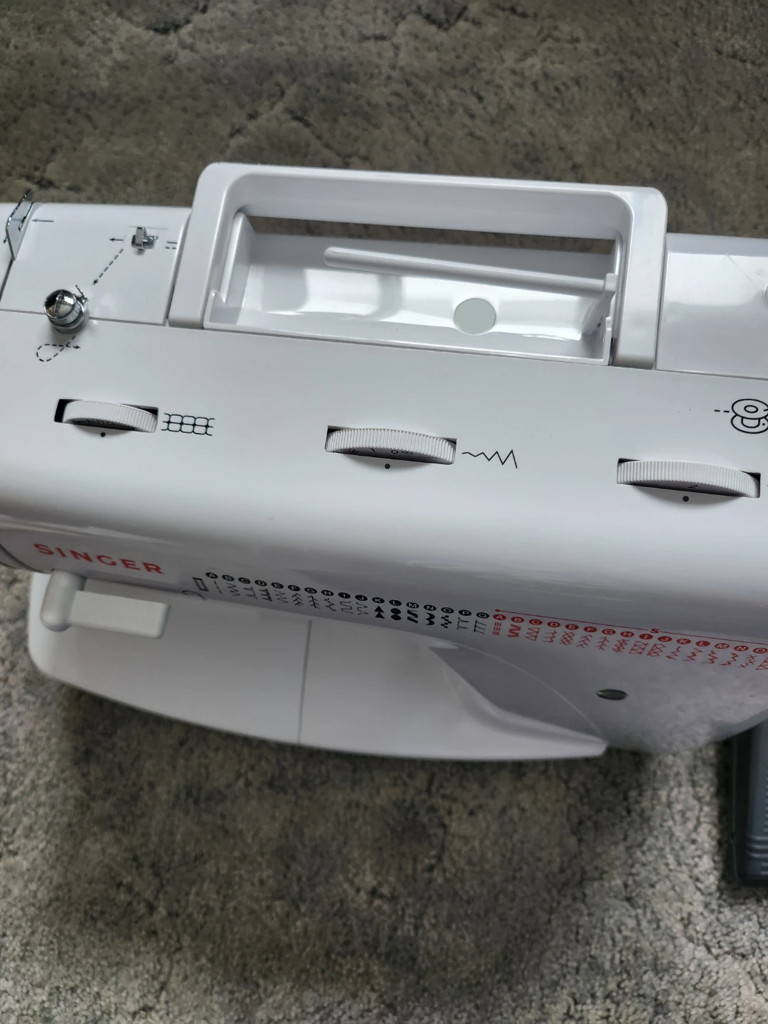 Singer Sewing Machine! - photo 3