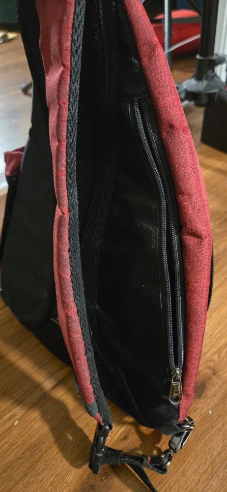 Red Sling Bag image indicator(4)