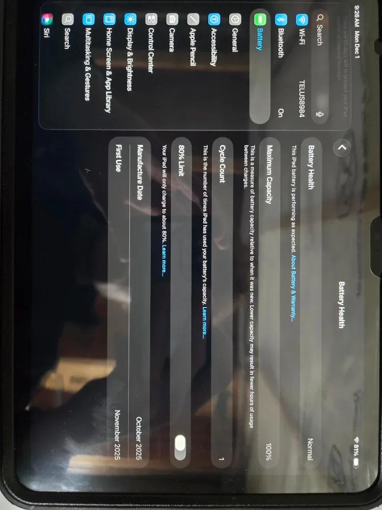 iPad (A16) 128GB with Otterbox Case image indicator(2)