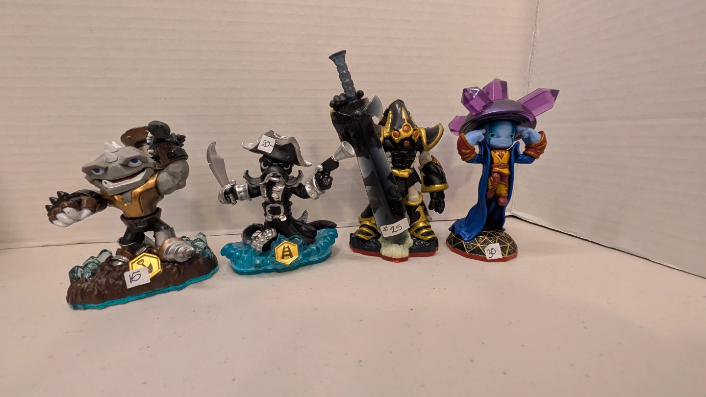 Skylanders Figures
