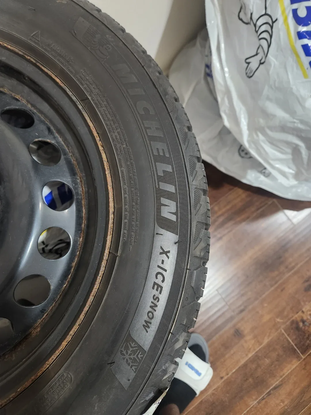 Michelin X-Ice Snow Tires 195/65R15 image indicator(6)