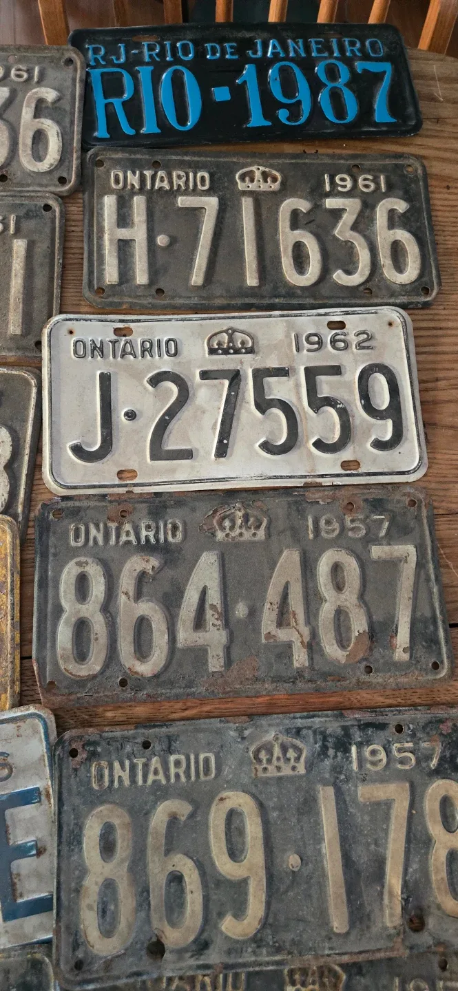 Vintage Ontario & Quebec License Plates image indicator(4)