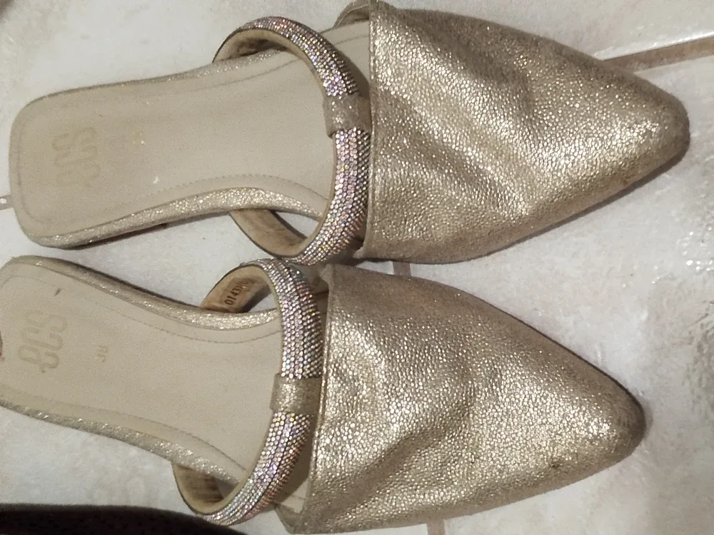 BCBGeneration Gold Slides Size 39