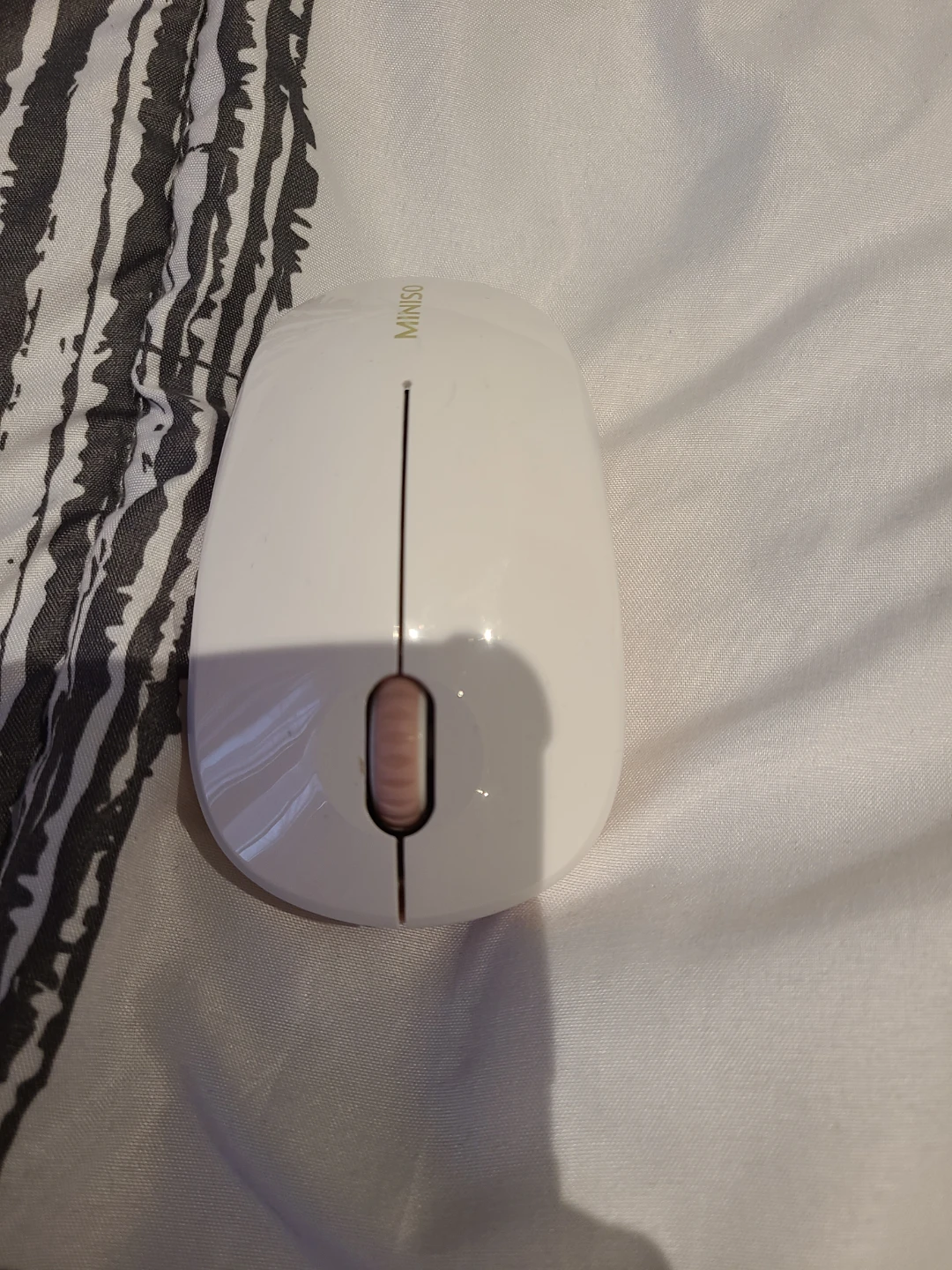 Miniso Wireless Mouse & Keyboard Set - photo 3