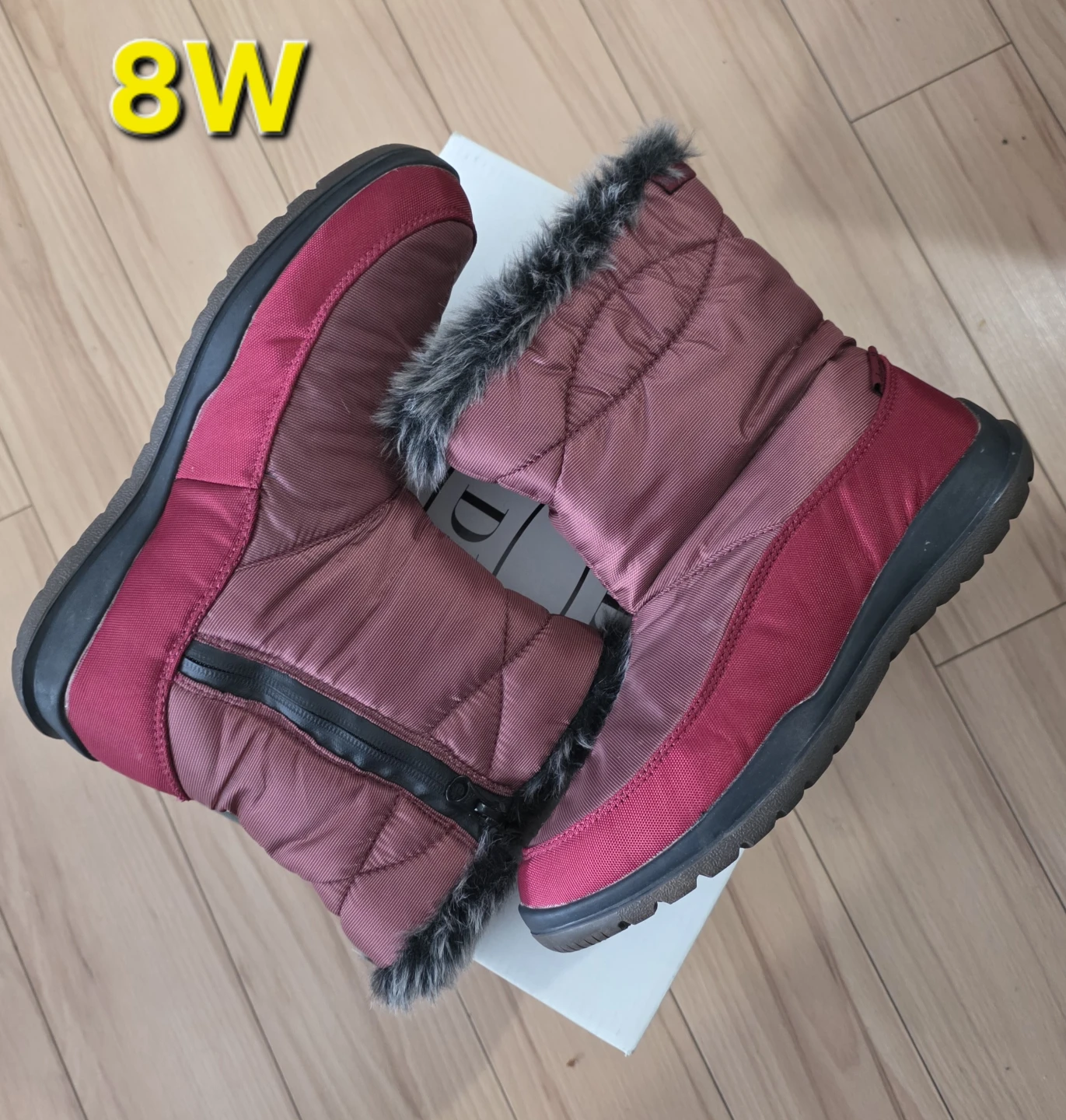 Winter Boots - Size 8W