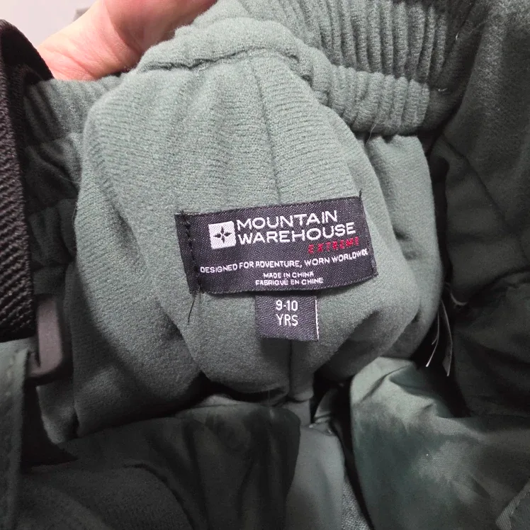 Mountain Warehouse Snow Pants - Size 9-10 Yrs-Like New! image indicator(3)