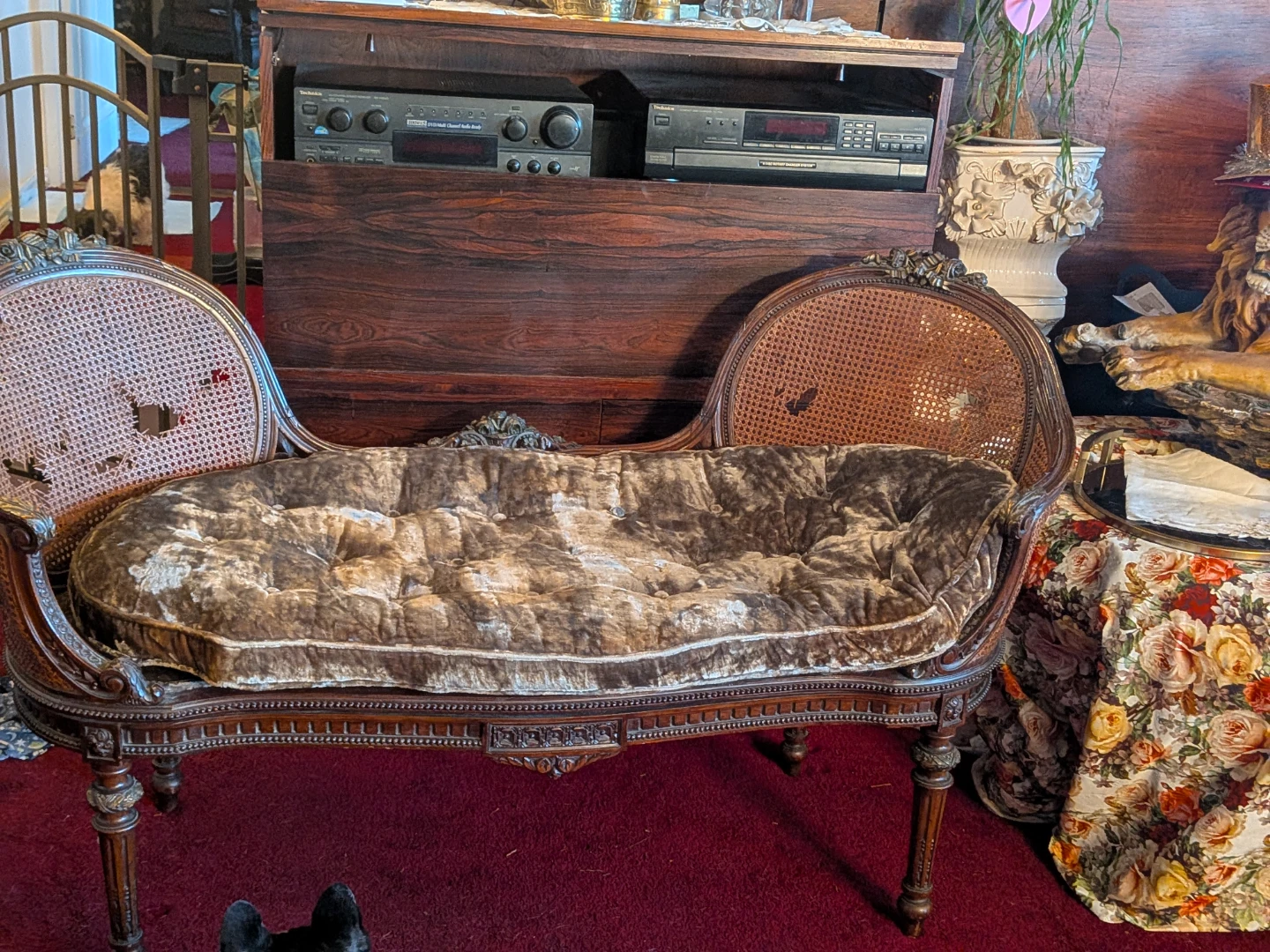Vintage antique furniture - photo 3