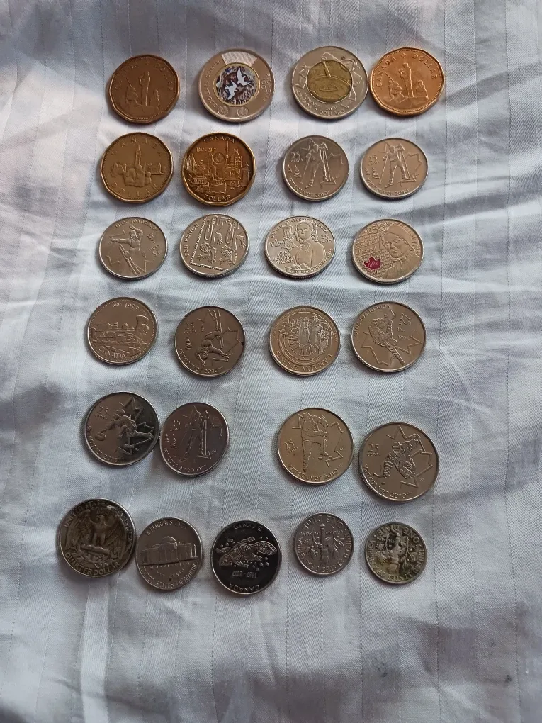 Assorted Canadian & US Coins