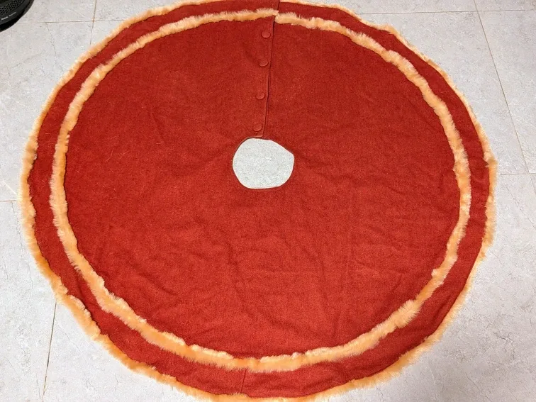 Red Christmas Tree Skirt with Faux Fur Trim