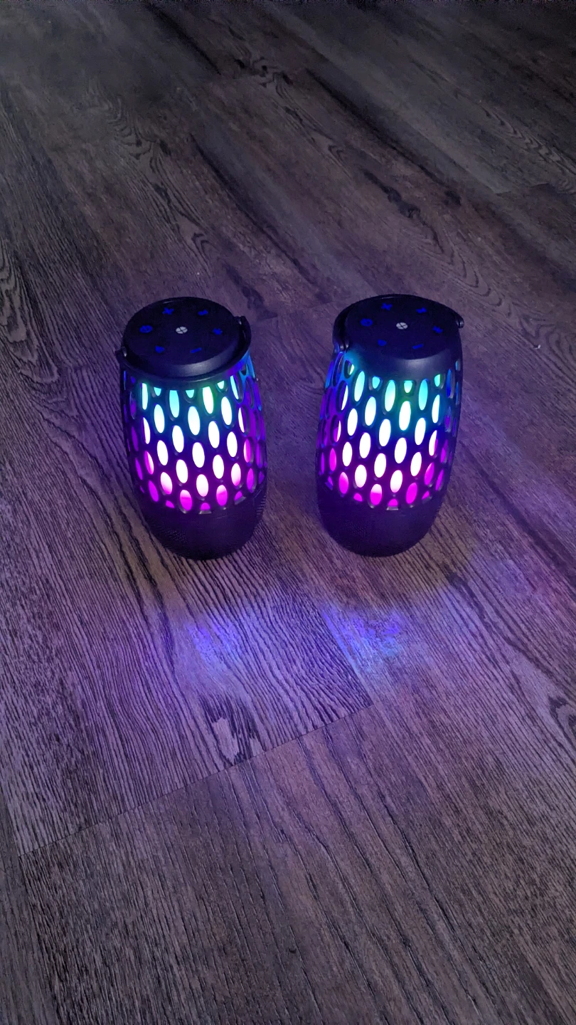 Pair of Wireless Speakers with LED Flame Ambient Light - photo 4