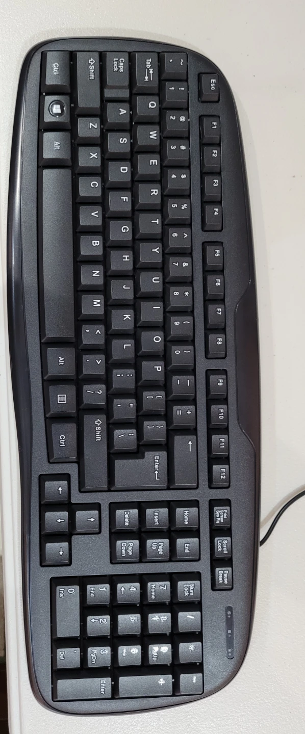 Blackweb Wired Keyboard - Like New! - photo 2