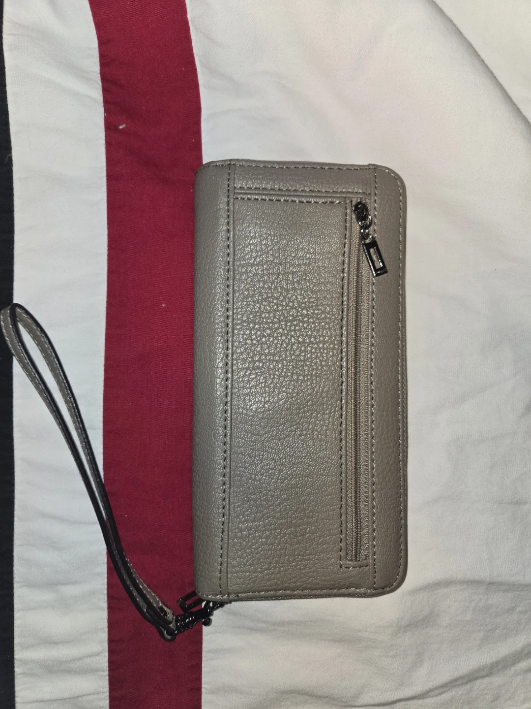 Guess Wristlet Wallet - Grey - photo 2