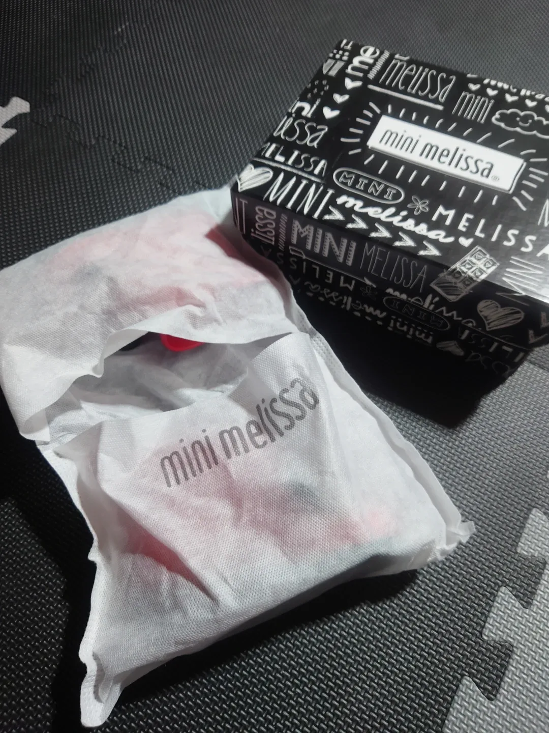 Mini Melissa Disney Rain Boots - Size 8 image indicator(2)