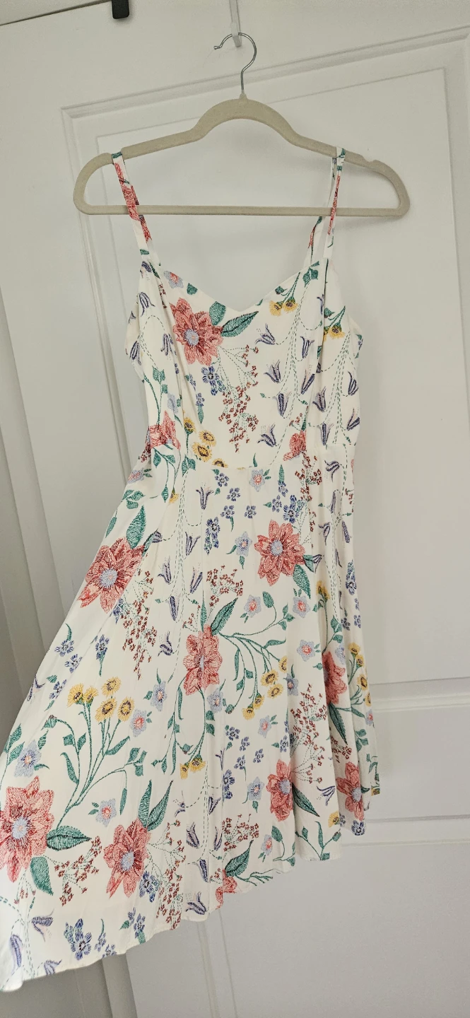 Old Navy Floral Sundress - Size Large (also fits Medium)
