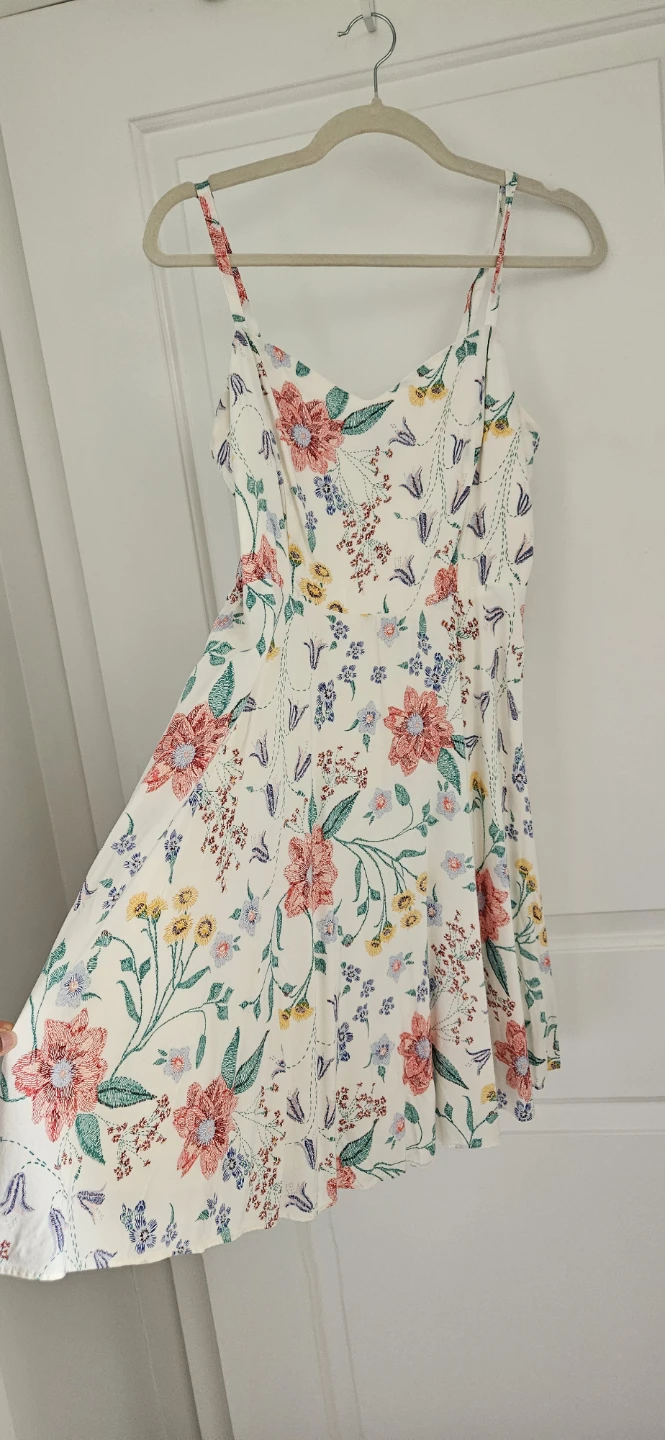 Old Navy Floral Sundress - Size Large (also fits Medium) - photo 4