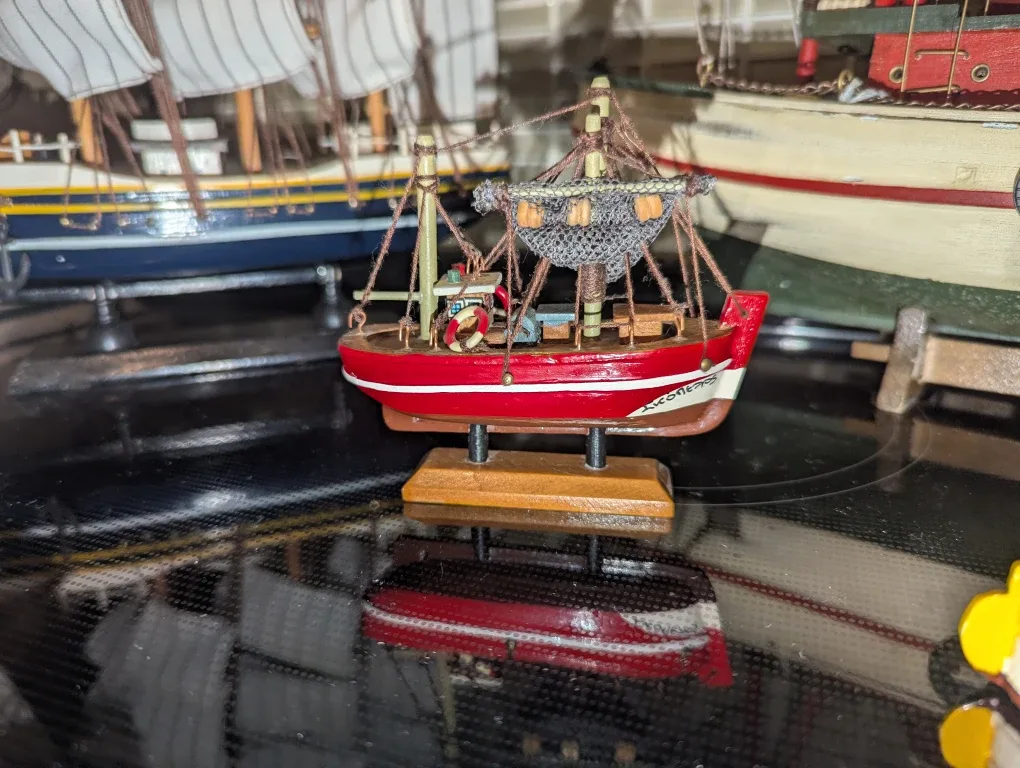 Handcrafted Wooden Model Fishing Boats image indicator(4)