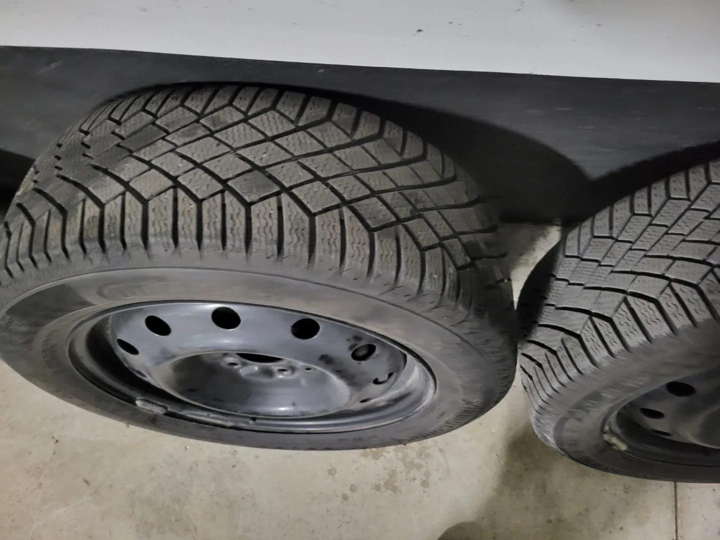 Continental 205/55R16 Winter Tires image indicator(7)