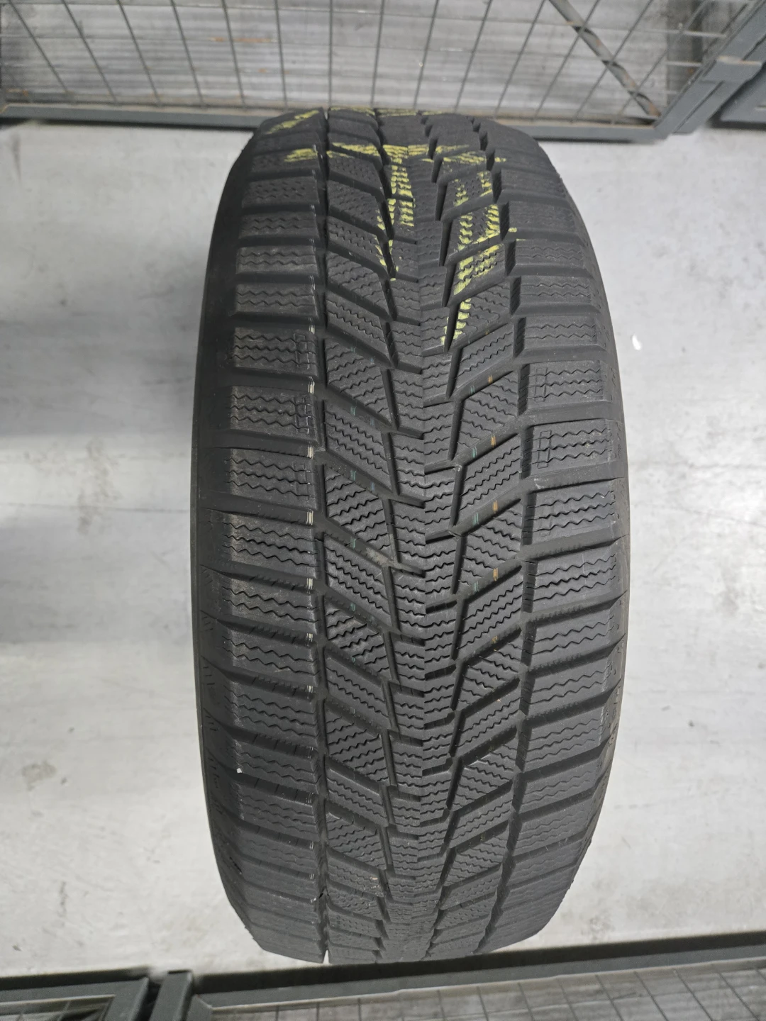 Continental WinterContact SI Plus Tires 205/60 R16 - photo 3