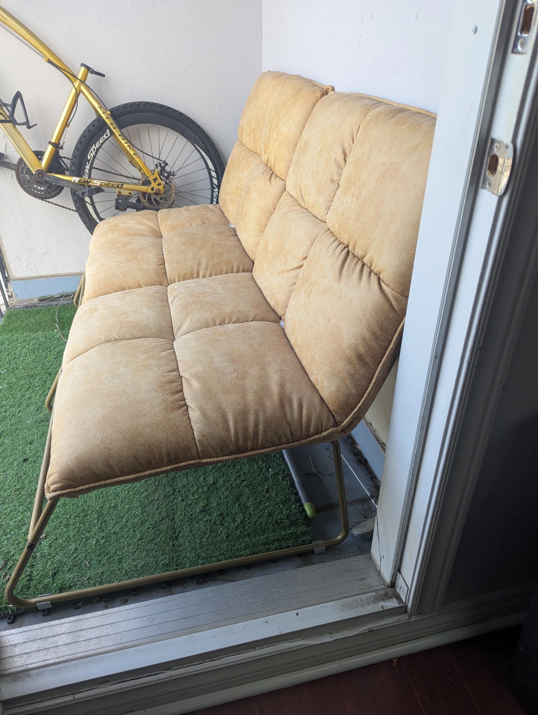 2 Leather lounge chairs