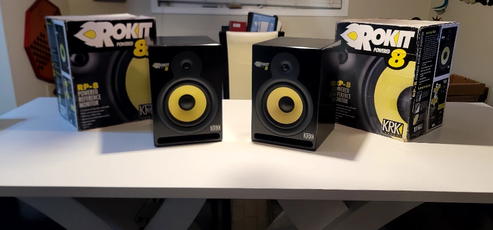 KRK Rokit 8 Powered Studio Monitor