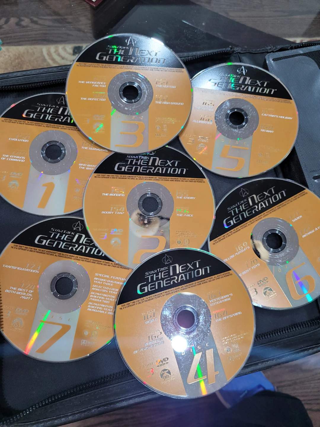 Star Trek: The Next Generation DVDs 3rd season - photo 2