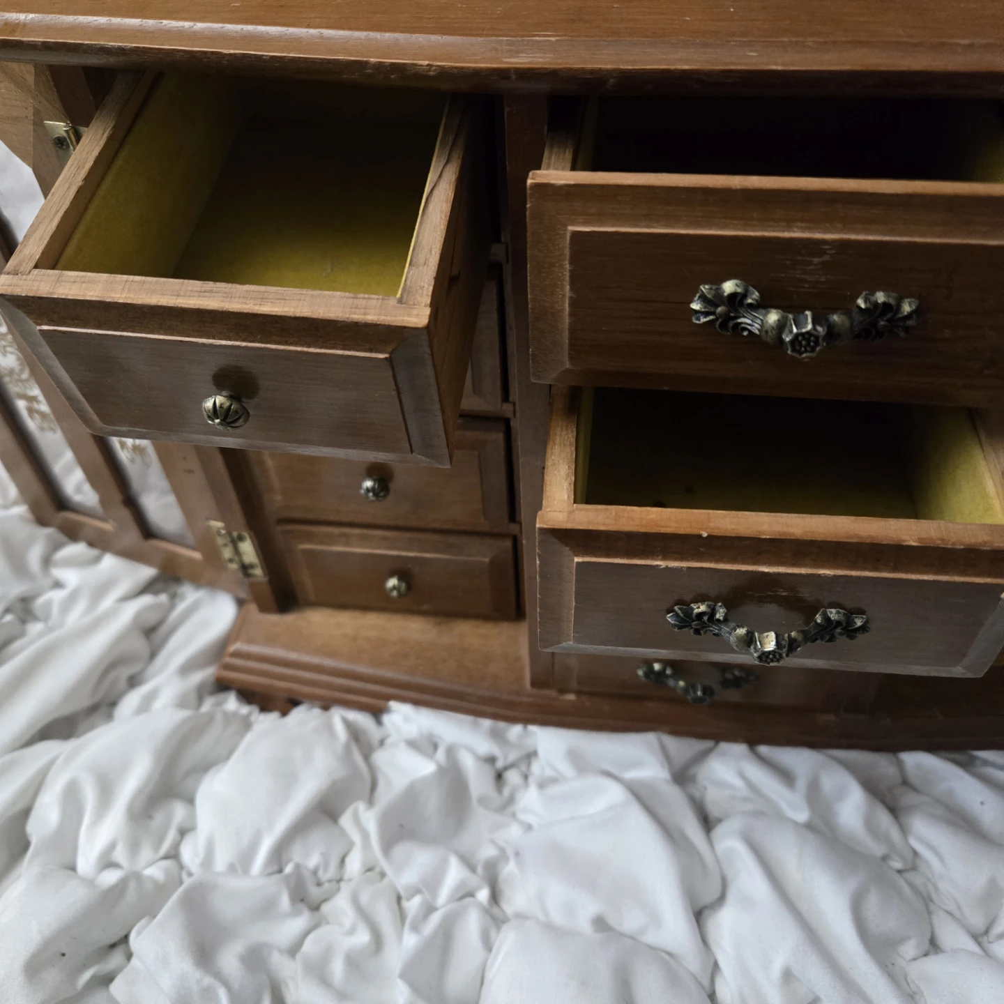Vintage Wooden Jewelry Box - photo 4