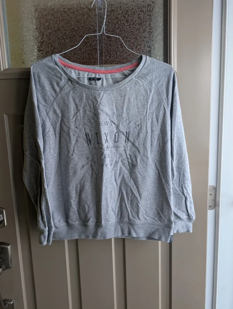 Womens sz sm sweater