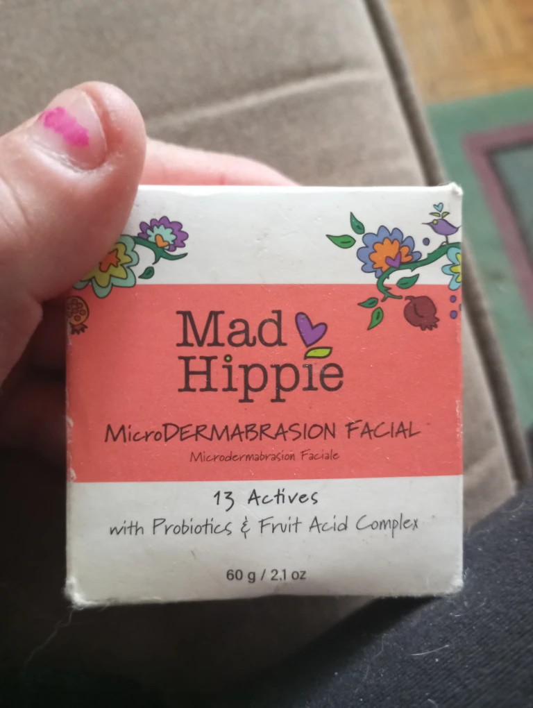 Mad Hippie Microdermabrasion Facial